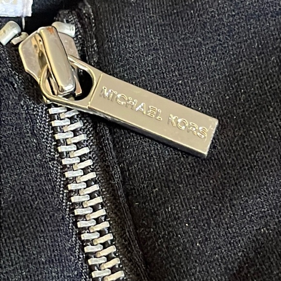 Michael Kors Black Zippered Women's Skirt - Picture 5 of 5